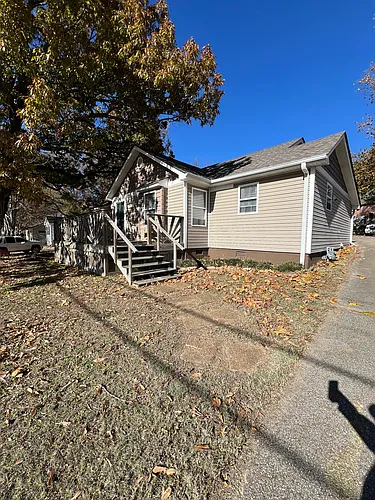1202 Sims Ave Photo 1
