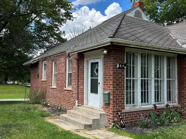 132 Chandler Blvd, Macomb, IL 61455
