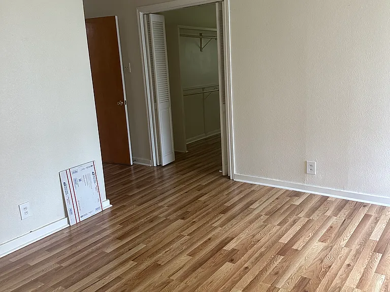 9161 Meadowood St — Photo 15