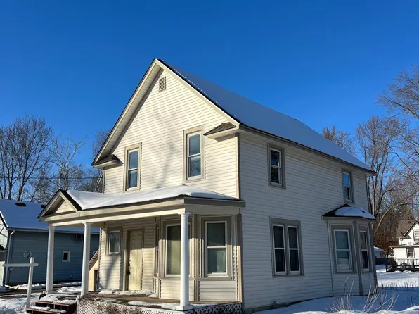 231 E River St, Woodville, WI 54028