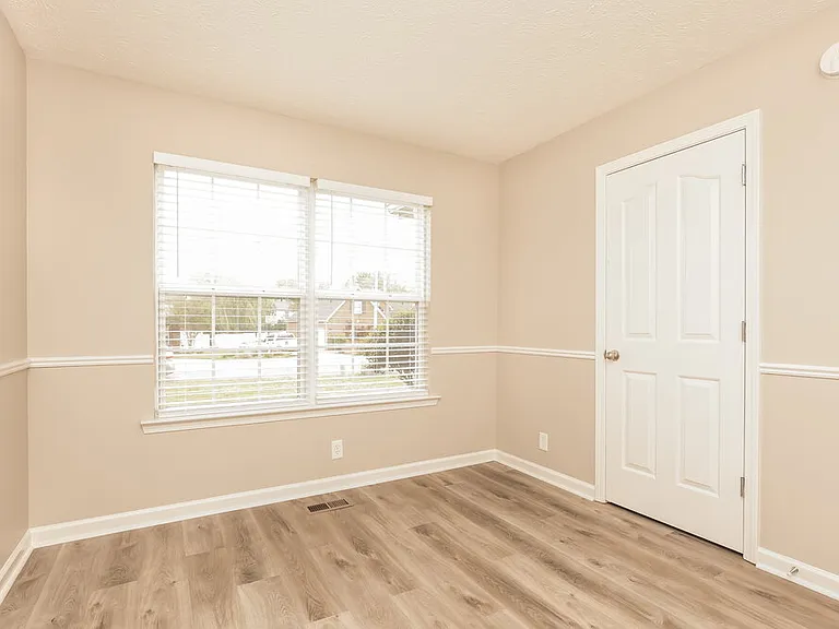 214 Quanah Parker Trl — Photo 15