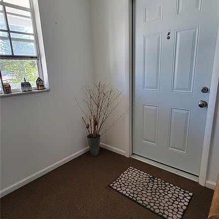 4th image of 857 Courtington Ln APT A