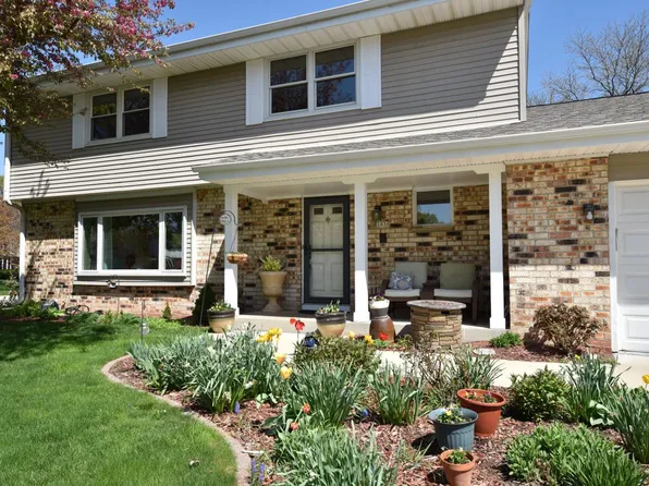 1030 West Brentwood LANE, Glendale, WI 53217