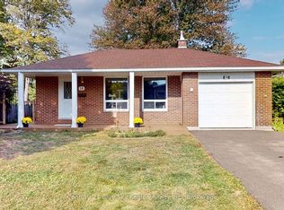 16 Herman Cres, North Bay, ON P1A2R5