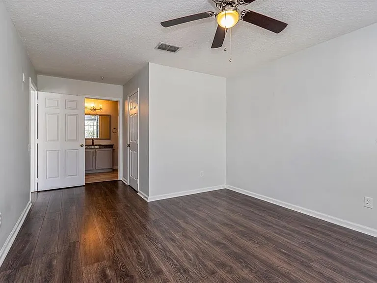 3940 Southpointe Dr #316 — Photo 9