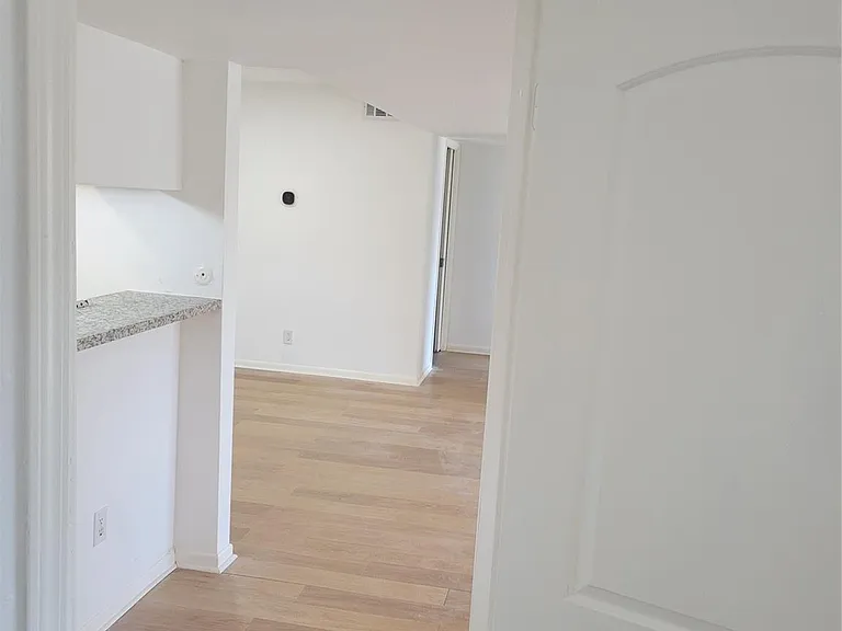 8425 Hearth Dr #25 — Photo 8