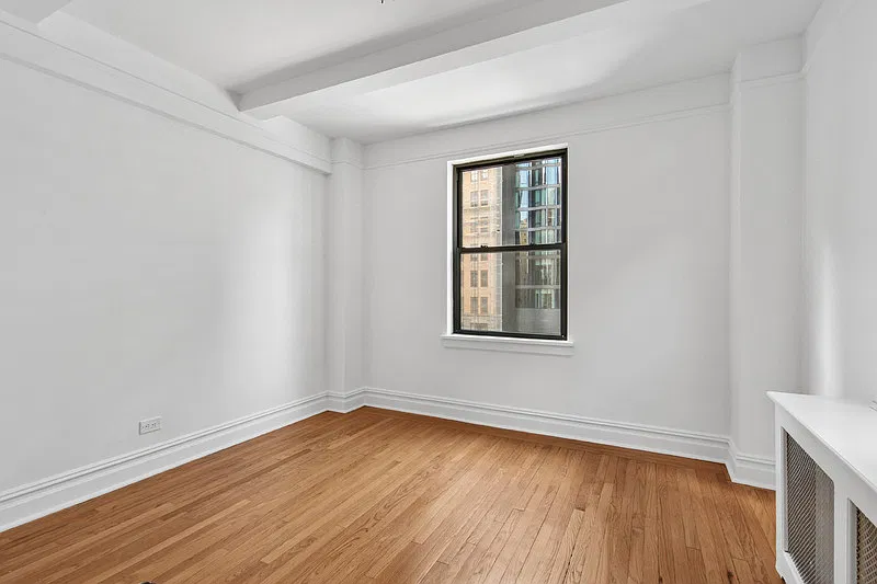 440 West 34th Street — Photo 3