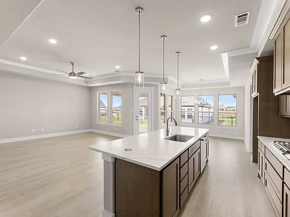 7th image of this home