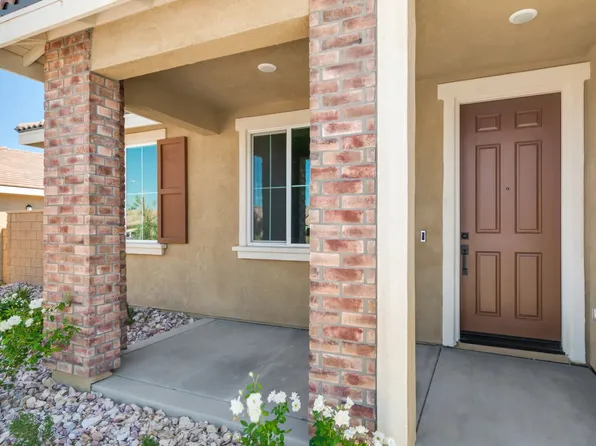 13743 Mesa View Dr, Victorville, CA 92392