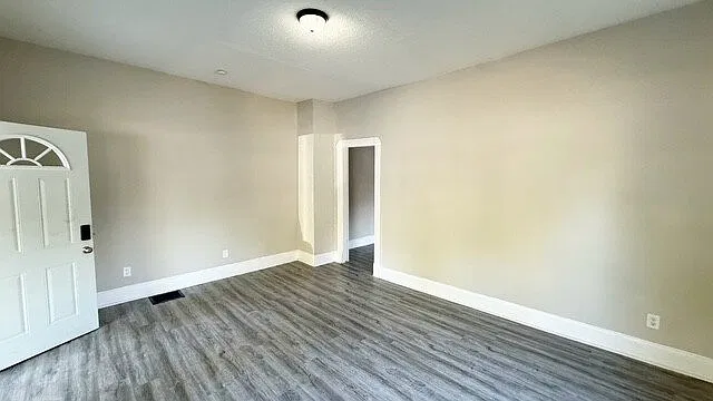 4 bed, 1.0 bath, 1759 sqft, $1,595 — Photo 4