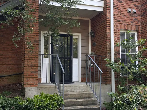 1901 Waterford Pl #1901, Birmingham, AL 35244