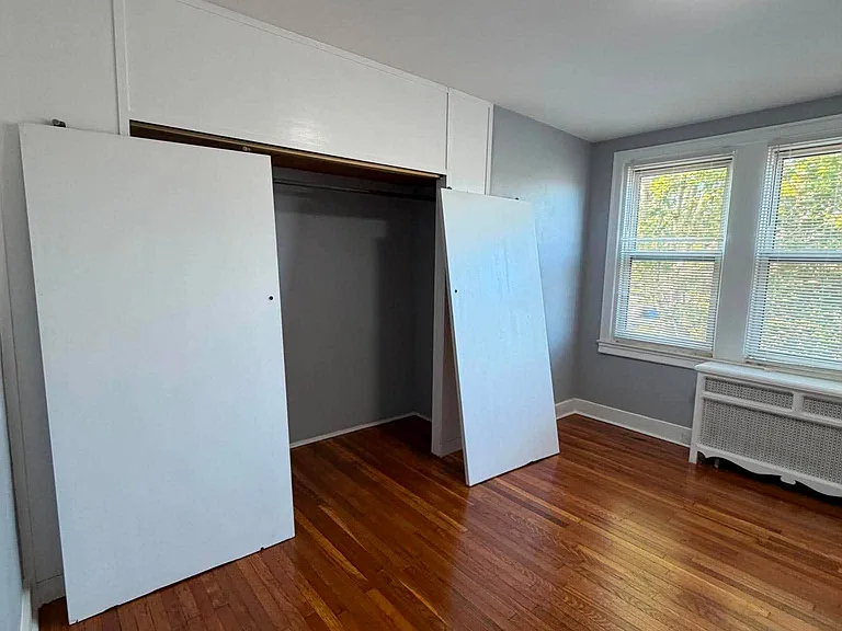 2904 S 62nd St — Photo 9