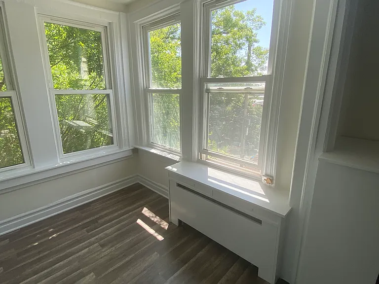 85-04 76th St #2F — Photo 8