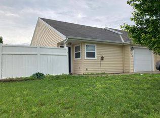 508 Brookmont Dr, Manhattan, KS 66502