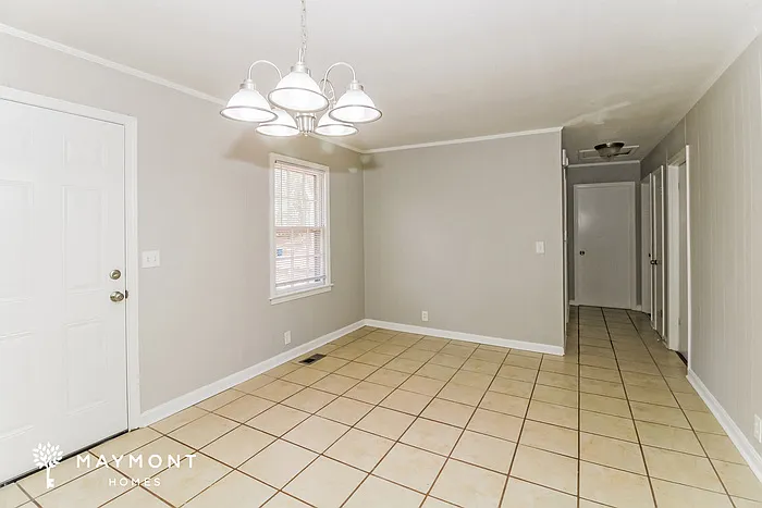 4502 31st Ave E — Photo 3