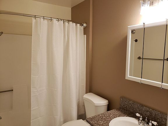 5th image of 11162 Camarillo St APT 306