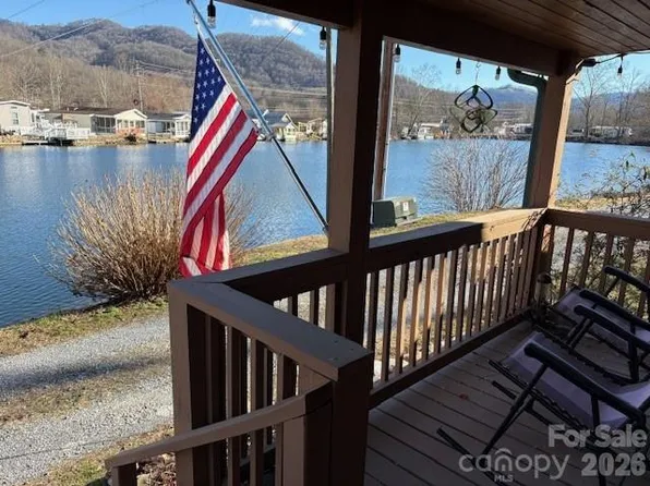 129 Mallard Loop, Waynesville, NC 28785