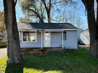 1186 E Decamp St, Burton, MI, 48529