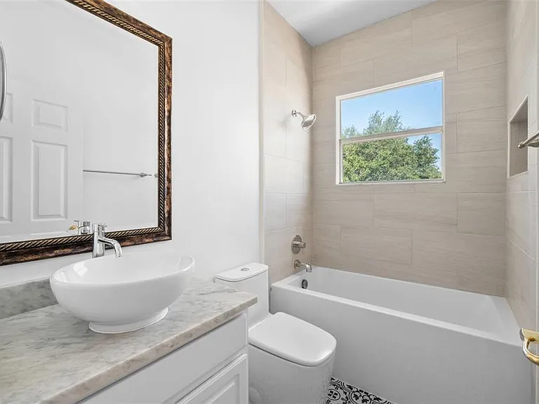 13121 Zori Ln — Photo 30