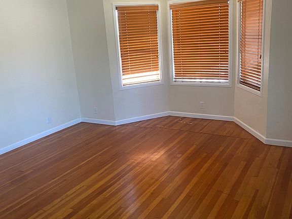 2nd image of 4311 Violet St