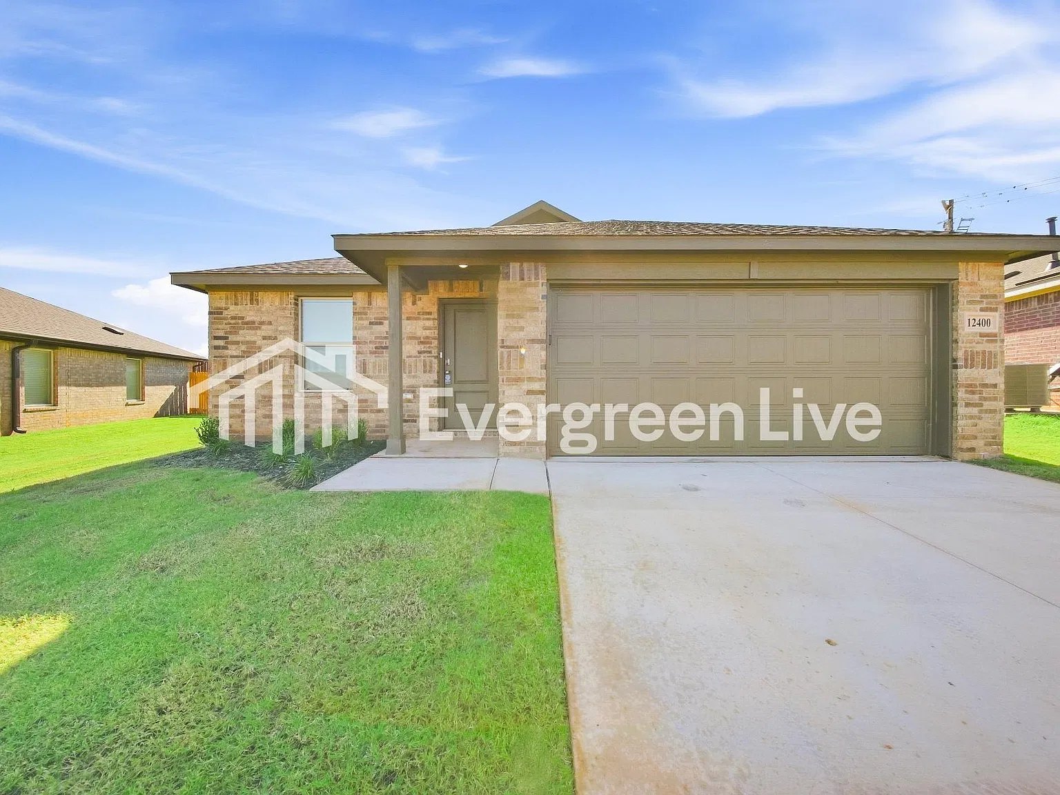 3 bed, 2.0 bath, 1302 sqft, $1,420 — Photo 1