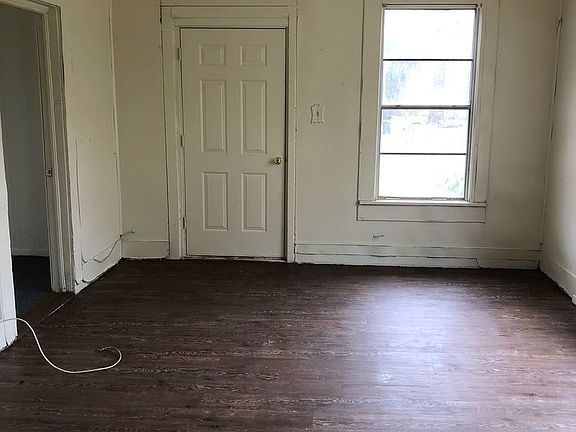 4th image of 1442 Natalie St