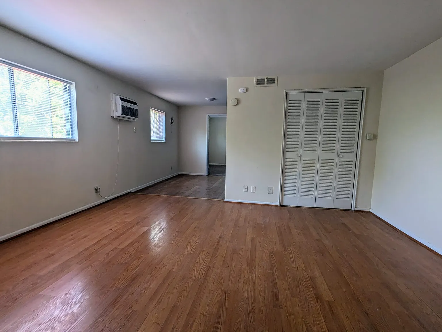 1 bed, 650 sqft, $1,300 — Photo 3