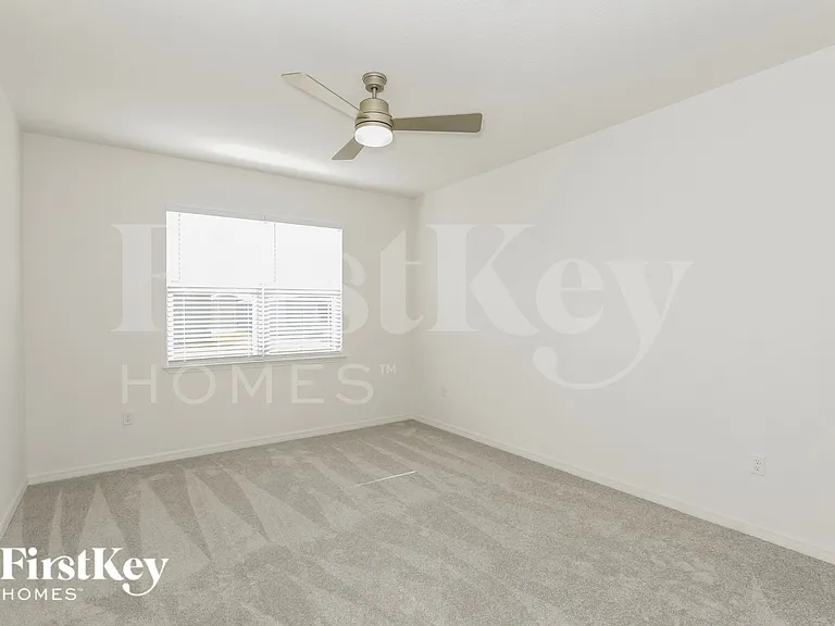 531 Crown Rose Dr — Photo 12