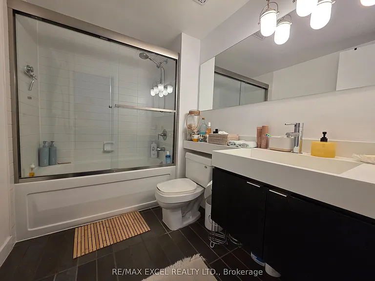 4K Spadina Ave #1129 — Photo 27