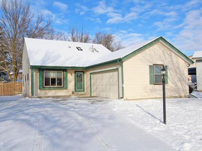 206 Rivera Dr, Waukesha, WI, 53189