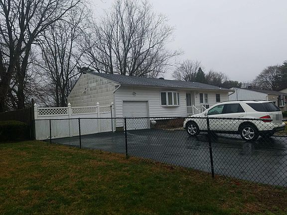2nd image of 248 Orourke St