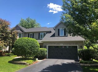 4451 Dairymans Cir, Naperville, IL 60564