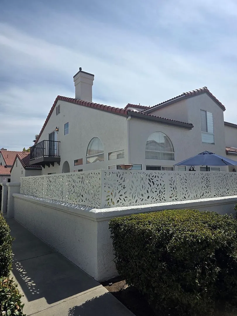 Gorgeous Renovated 3 Bedroom Townhome in the Heart of Temecula! — Photo 2
