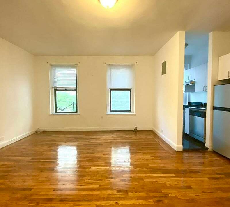 1st image of 1066 1st Ave #7