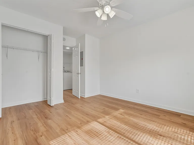 2900 Woodrich Dr #202 — Photo 13