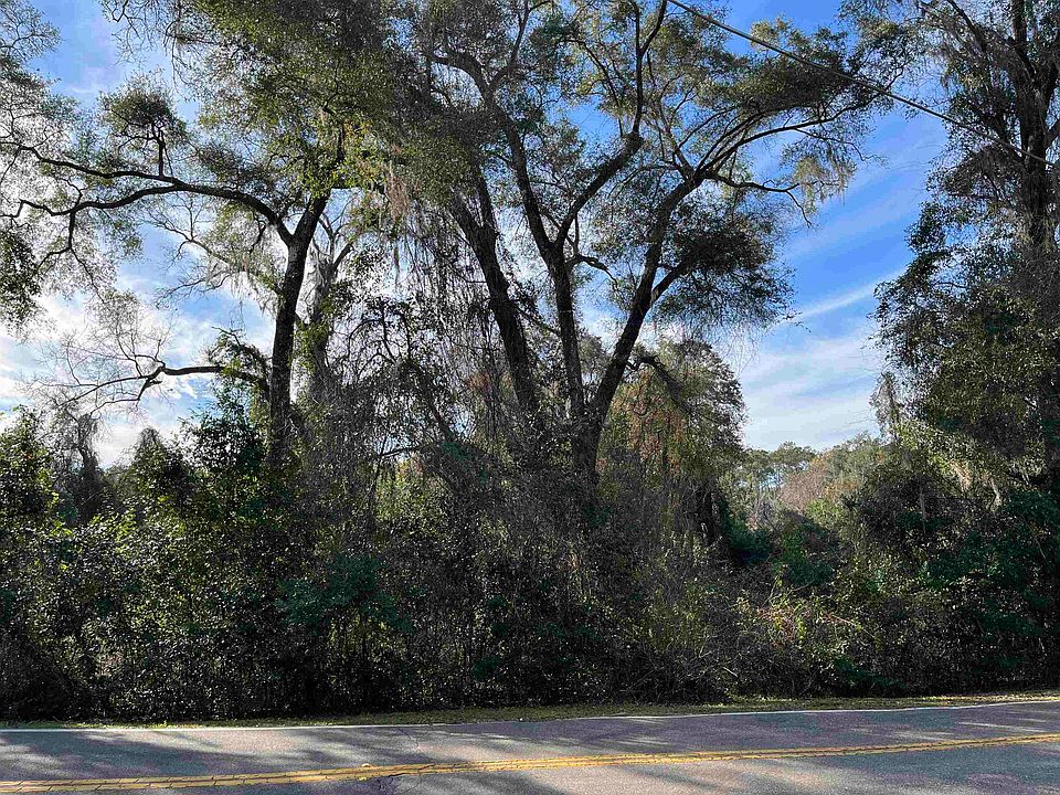 2nd image of Arendell Way