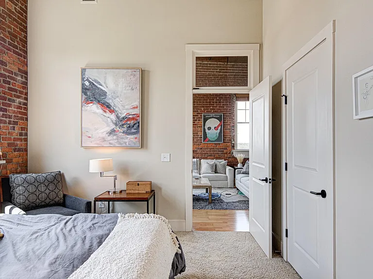 836 Oak St #500 — Photo 23