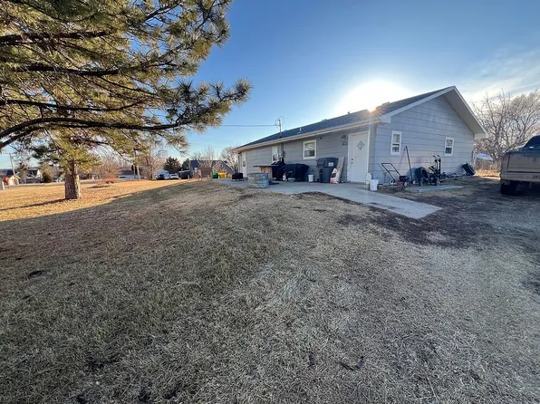 403 N Lichtenstein Ave, Oacoma, SD 57365