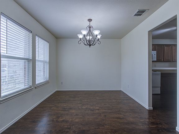 3rd image of 7445 Sienna Ridge Ln