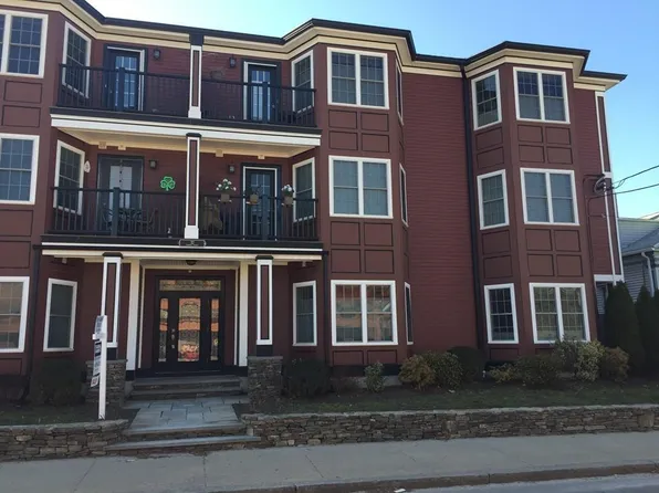 32 Common St #2-2, Waltham, MA 02451