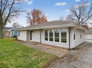 1311 Roosevelt Rd, Valparaiso, IN 46383