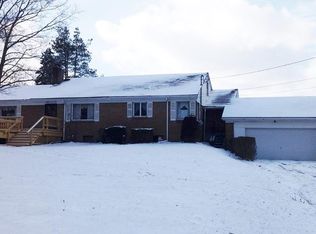 1035 N Neshannock Rd, Hermitage, PA 16148