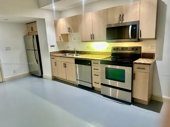111 E Flagler St APT 702, Miami, FL 33131