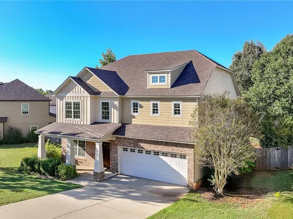 2418 Antler Ridge Dr, Auburn, AL 36832