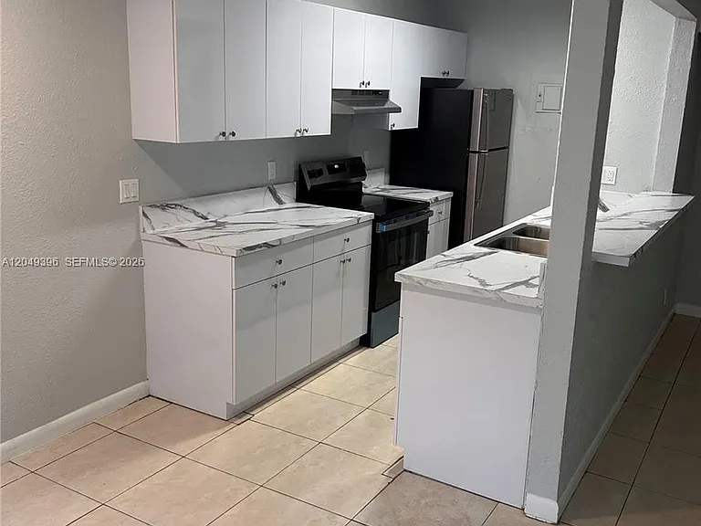 1530 S Congress Ave #2 — Photo 3