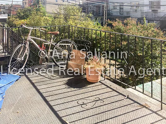 Rented by Citi Zone Realty | media 16