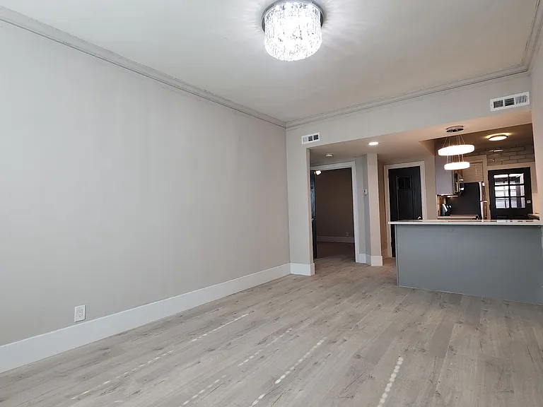 6639 Alamo Ave — Photo 2