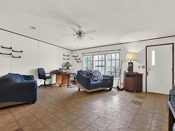 5th image of 14018 Hexam Rd