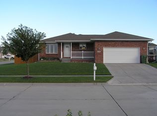 1835 Maze Ct, Lincoln, NE 68521