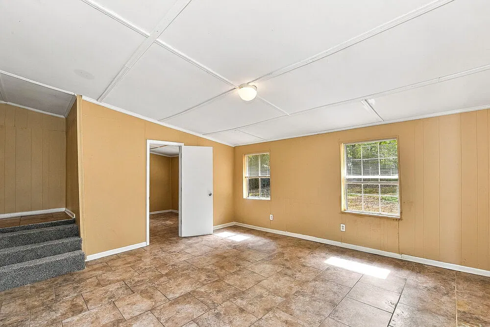 4 bed, 2.0 bath, 1542 sqft, $1,880 — Photo 4